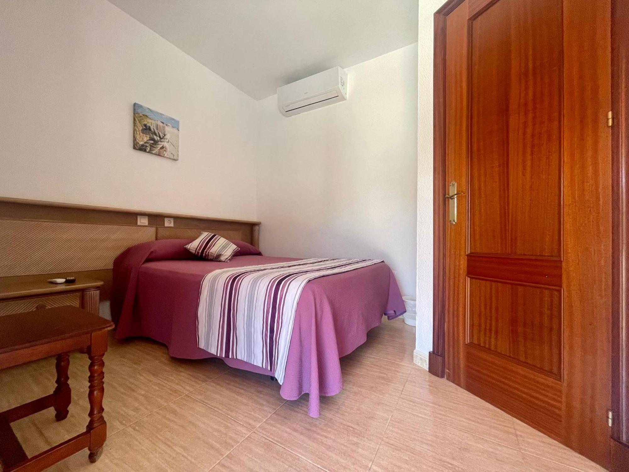 Hostal Noli ชิกลานา เด ลา ฟรอนเตรา ภายนอก รูปภาพ